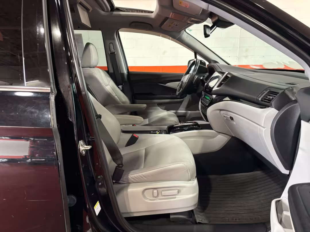 2016 Honda Pilot - 5FNYF6H98GB079744 - Image #20