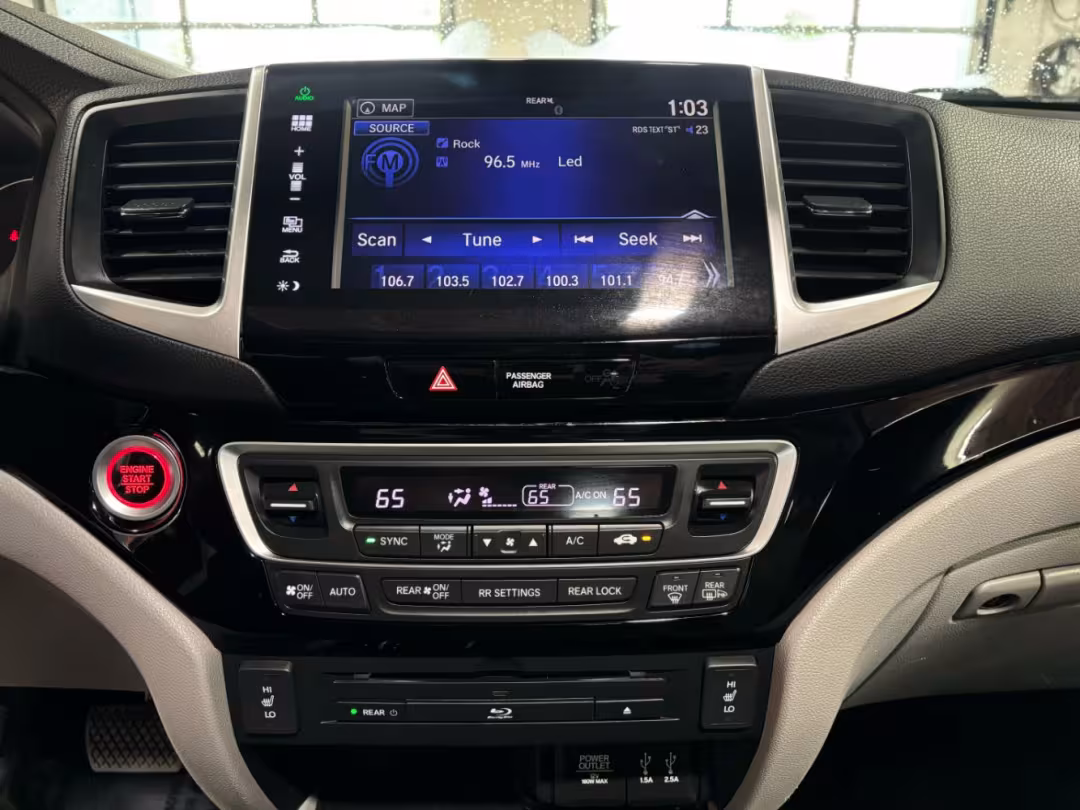 2016 Honda Pilot - 5FNYF6H98GB079744 - Image #24